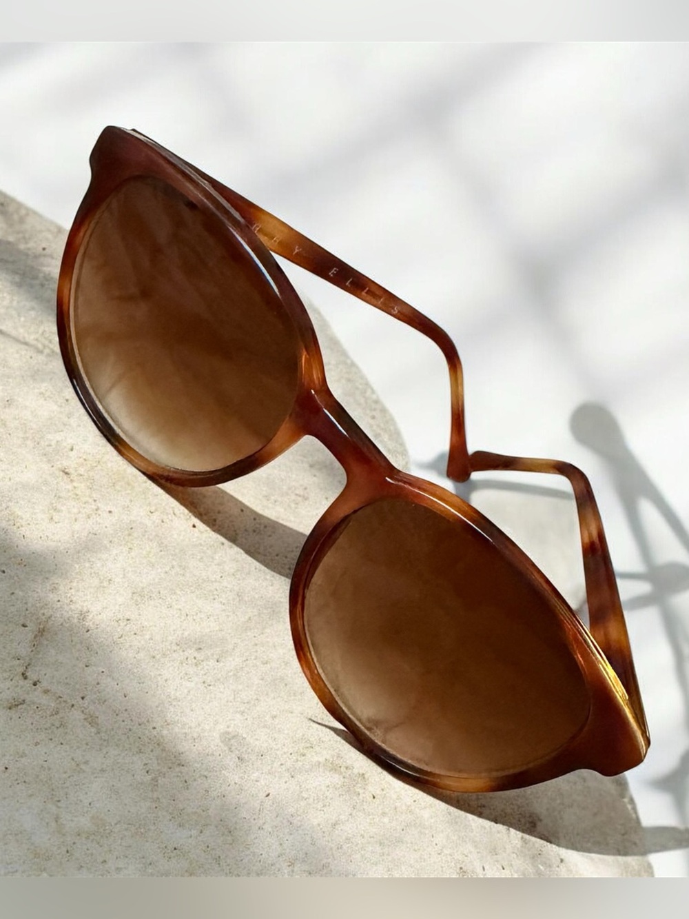 Perry Ellis Classic Brown Tortoiseshell Sunglasses
